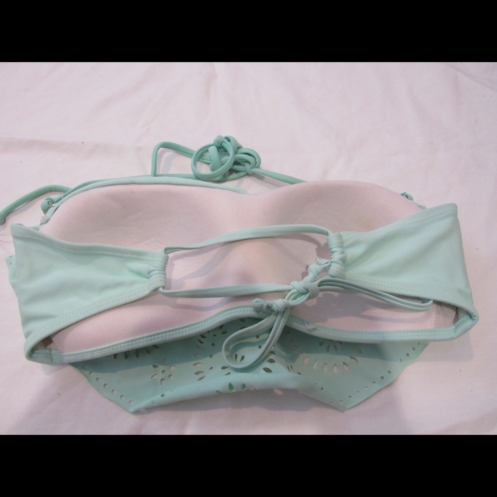 Pattern Bikini Top - Picture 4 of 6